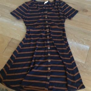 Tilley dress size Small